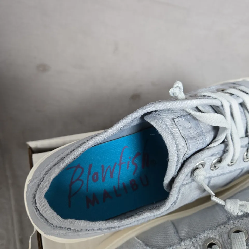 BLOWFISH MALIBU WOMEN'S CANVAS SNEAKERS – LIGHT BLUE/GRAY UK 6