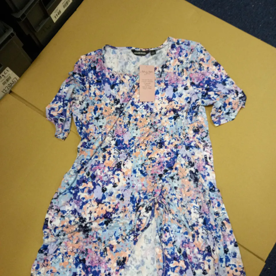 BRAND NEW NINA LEONARD FLORAL SHORT SLEEVE SIDE TIE JERSEY - SIZE LARGE