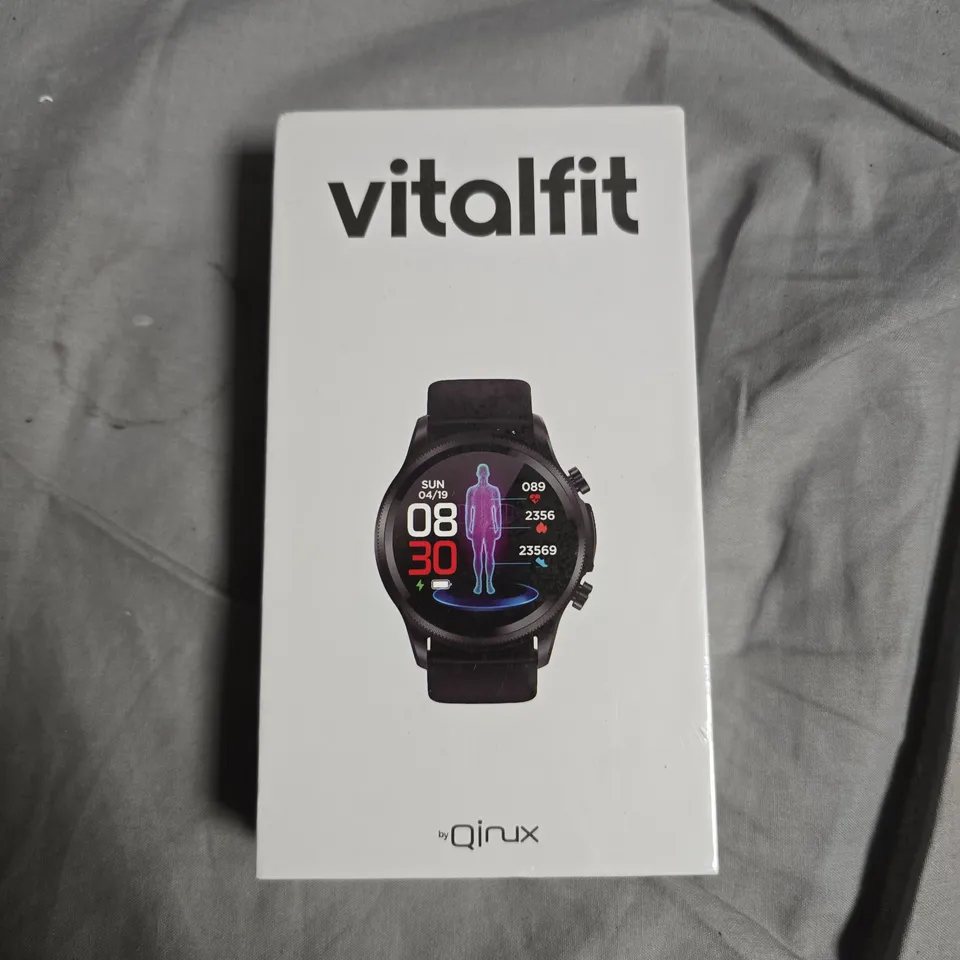 SEALED QINIX VITALFIT FITNESS TRACKING SMARTWATCH 