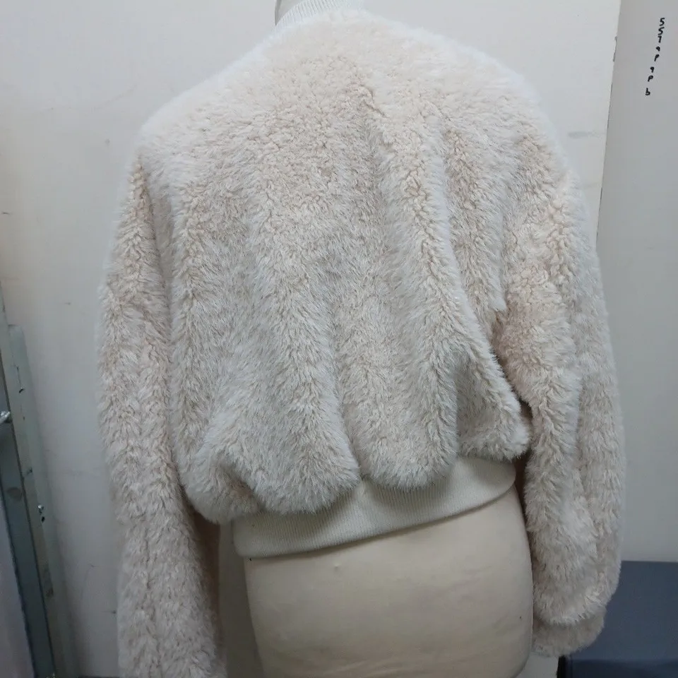 ZARA FLUFFY WHITE CROPPED JACKET - SIZE MEDIUM