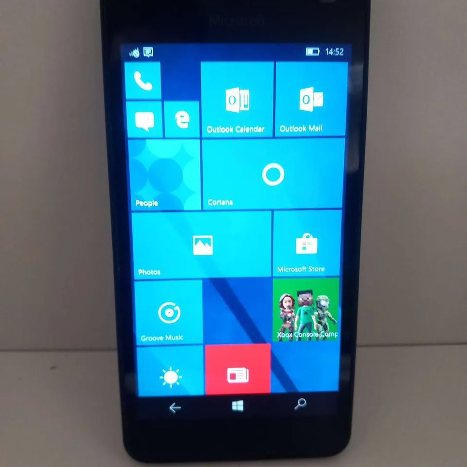 MICROSOFT LUMIA 550 MOBILE PHONE