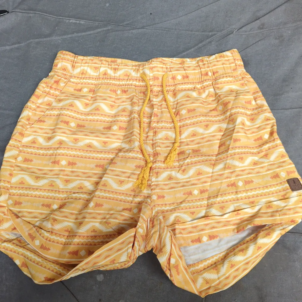 PASSENGER SHORTS - SIZE S - YELLOW/ORANGE GEOMETRIC PRINT