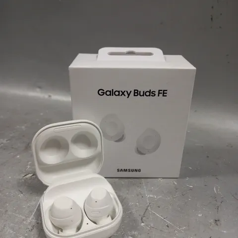 BOXED SAMSUNG GALAXY BUDS FE WIRELESS EARPHONES 