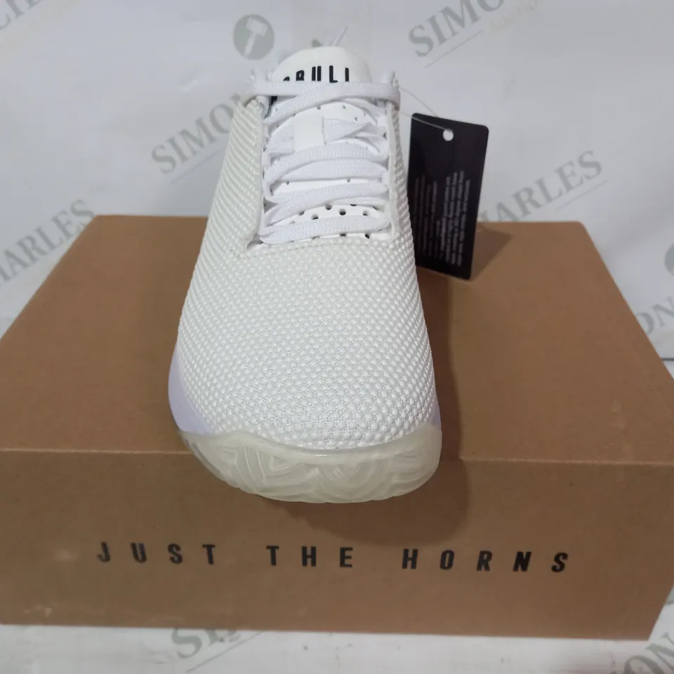 BOXED PAIR OF NOBULL SF TRAINERS IN WHITE UK SIZE 4.5
