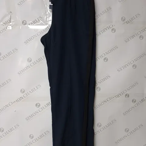 CREW CLOTHING COMPANY TAPERED TROUSER SIZE 10 