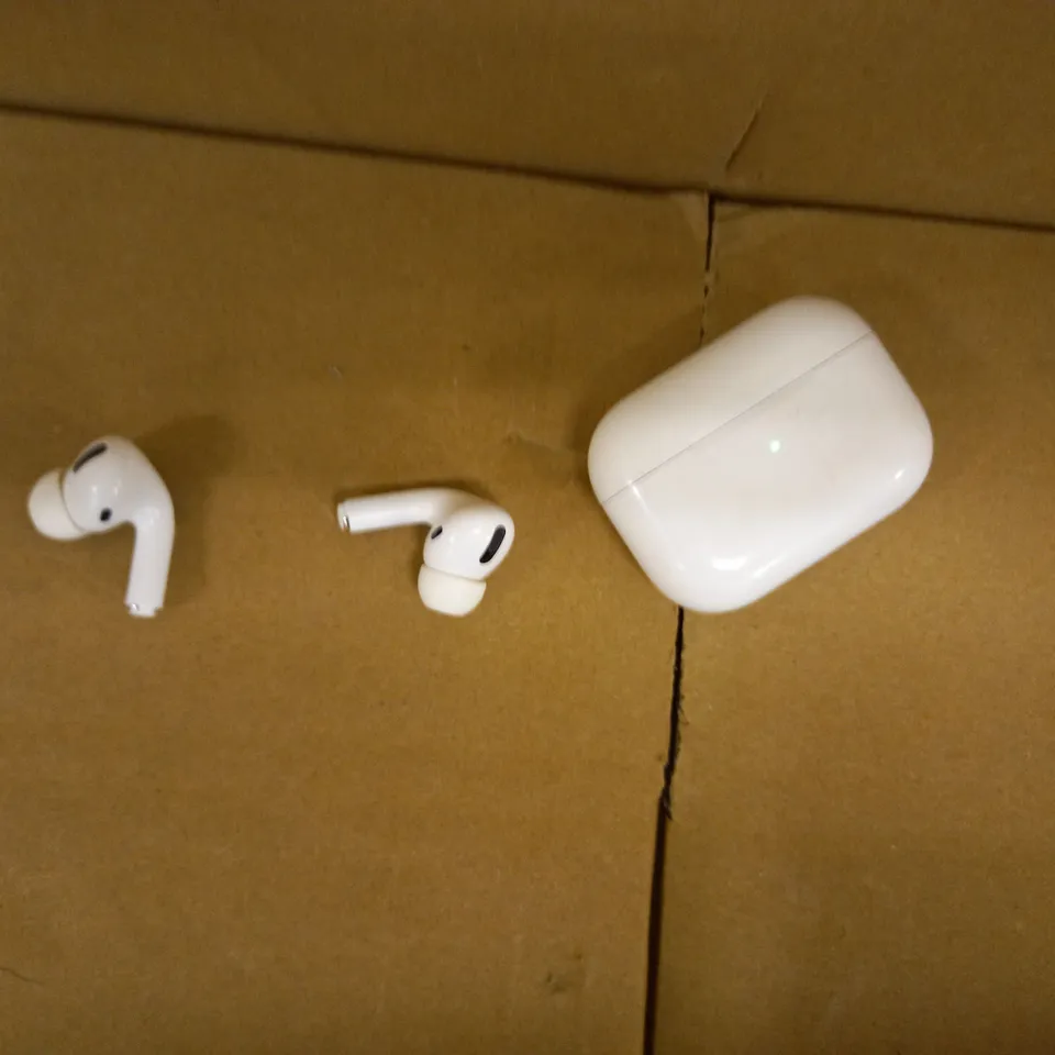BOXED APPLE AIRPODS PRO
