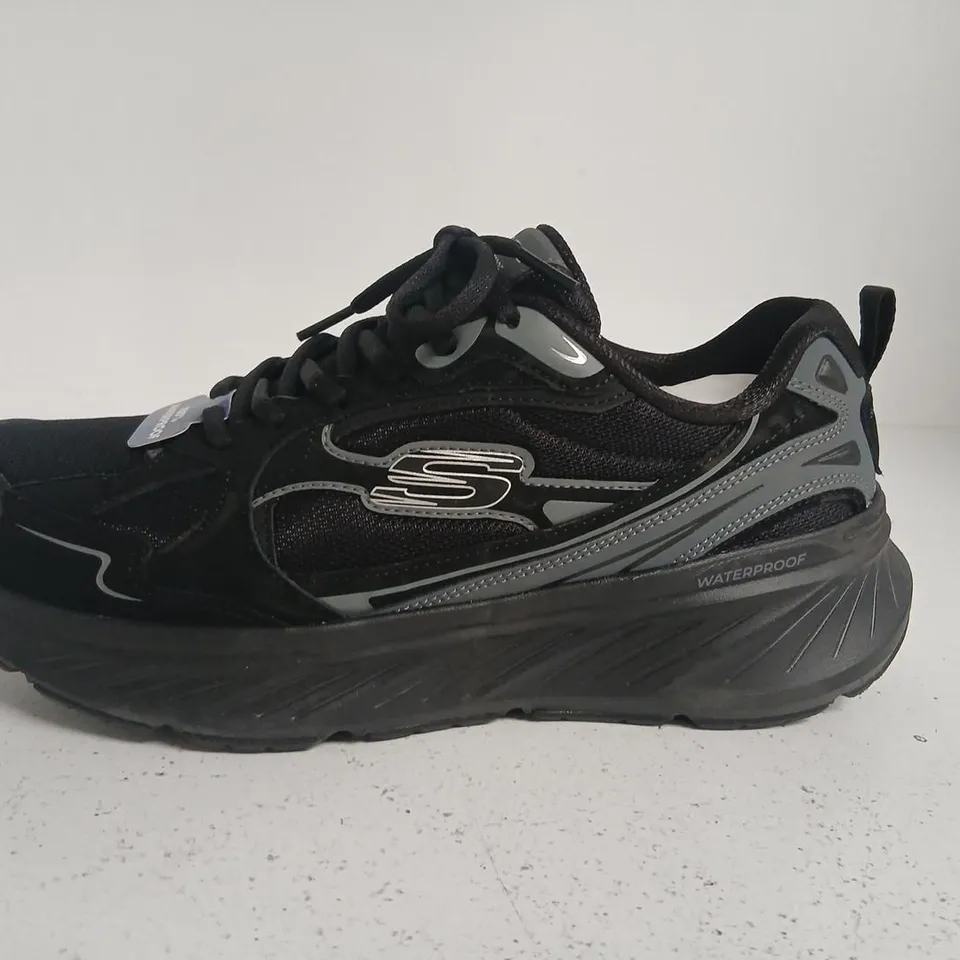 SKECHERS WATERPROOF SNEAKERS – BLACK, UK 7 (US 10, EUR 40)