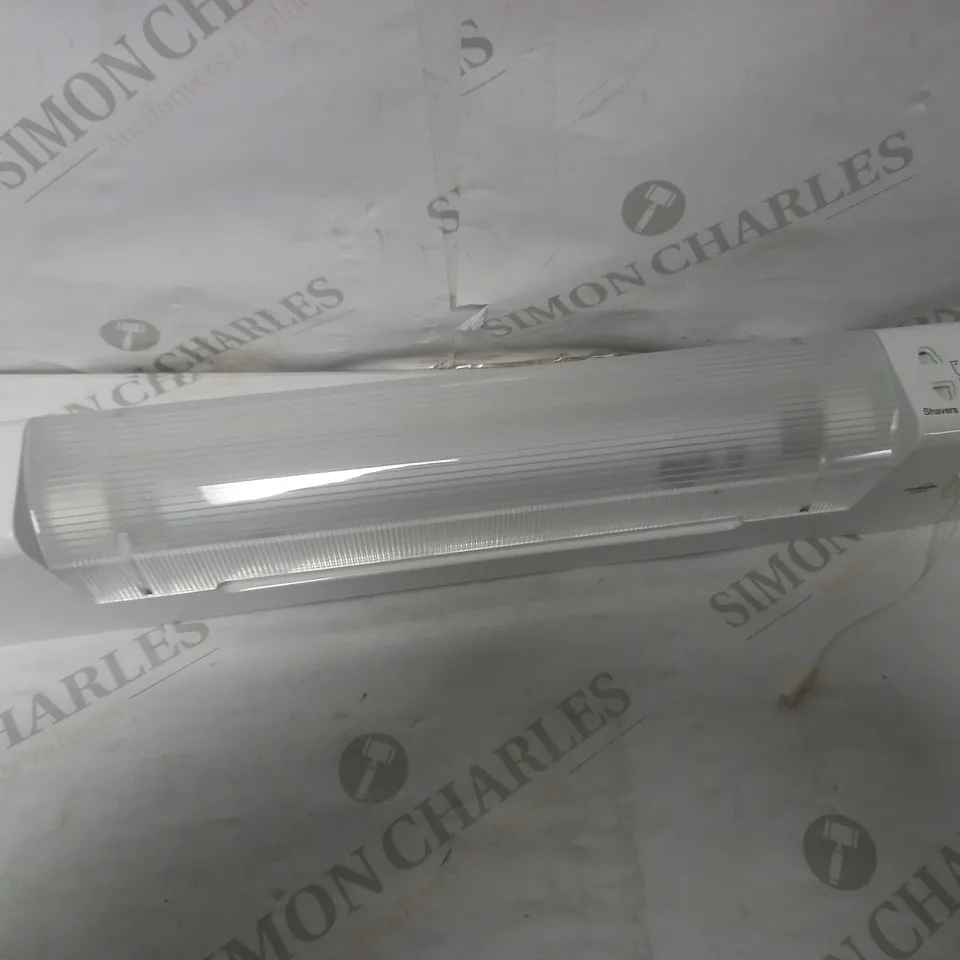 KNIGHTSBRIDGE 230V IP20 6W LED SHAVER LIGHT