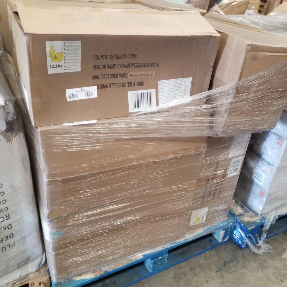 PALLET CONTAINING APPROXIMATELY 64 GOODHOME 167×183CM VALGRETA CURTAINS 