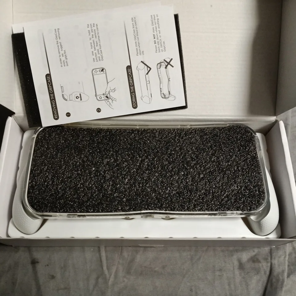 BOXED SKULL & CO GRIPCASE – NINTENDO SWITCH OLED MODEL