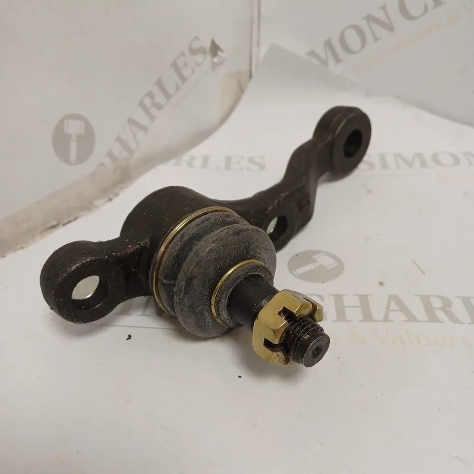 LEXUS IS200/300 LOWER BALL JOINT R/H