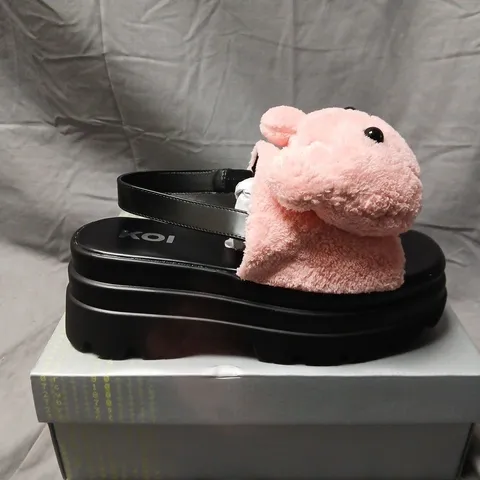 BOXED KOI MIDNIGHT CUDDLES CHUNKY SANDALS IN BLACK/PINK - UK 8