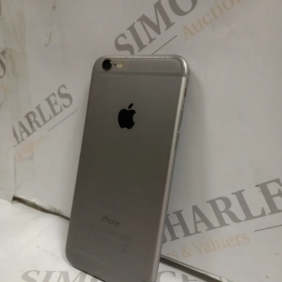 APPLE IPHONE 6 - SILVER 