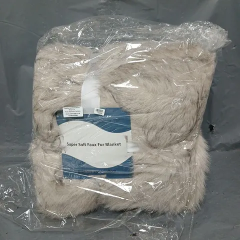 SUPER SOFT FAUX FUR BLANKET - 150 X 200CM