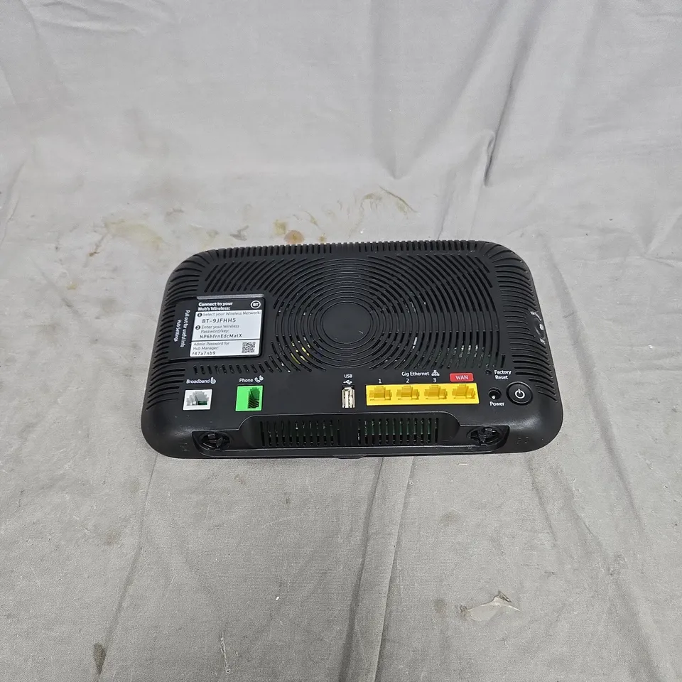 BT HOME HUB BROADBAND ROUTER – BLACK