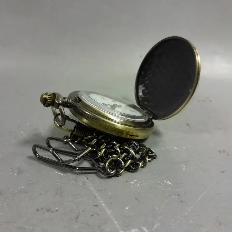 BOXED EDISON MENS QUARTZ POCKET WATCH WITH CHAIN SATIN GOLD 