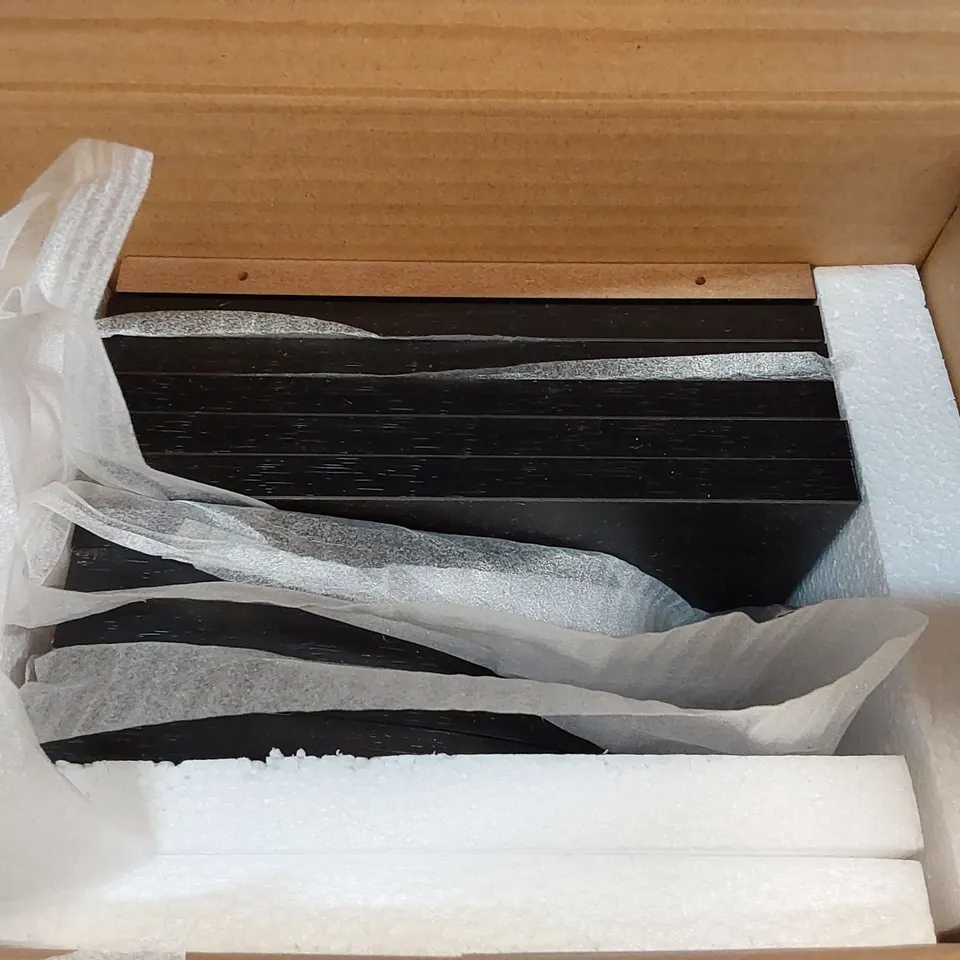 BOXED CORNER SHELF - BLACK (1 BOX)