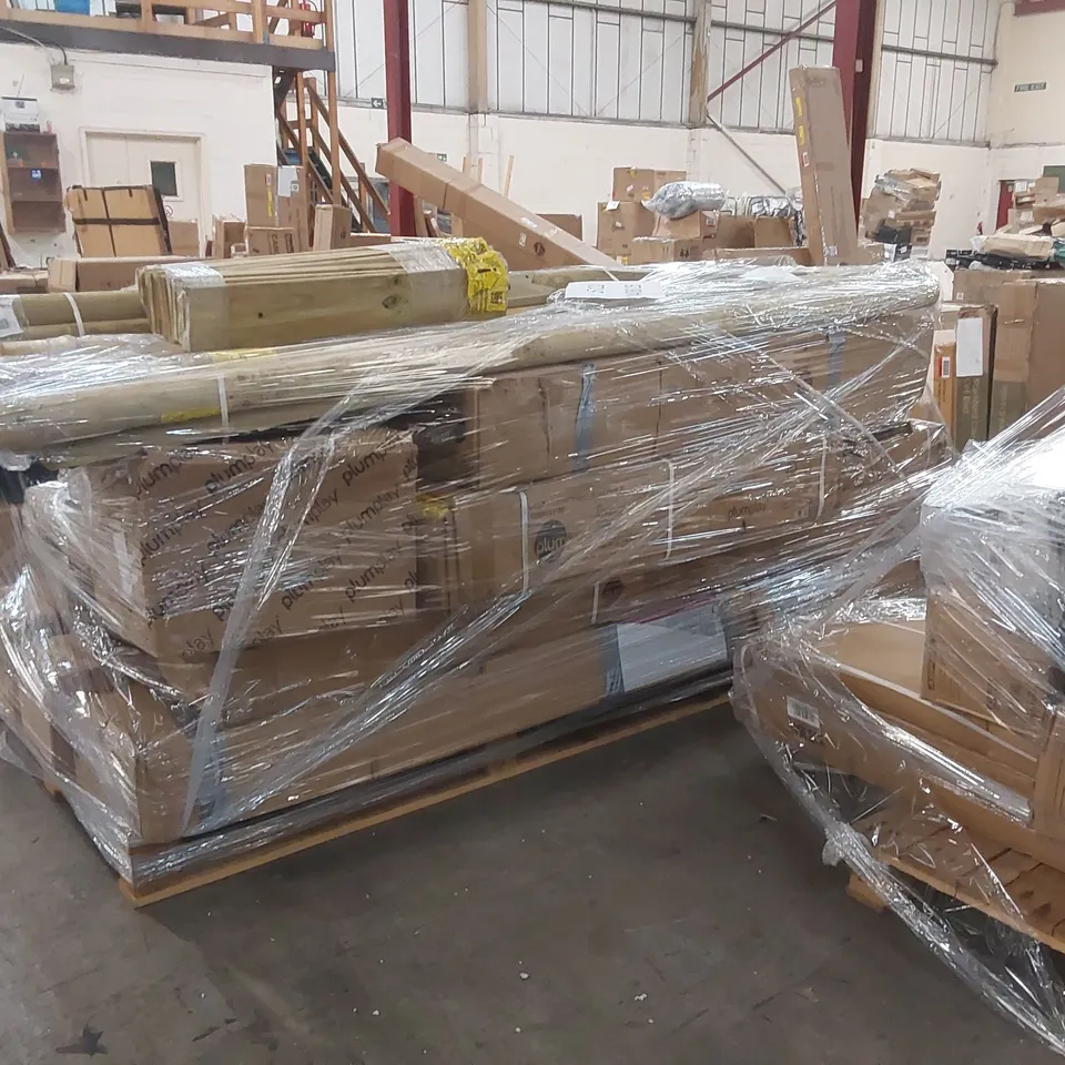 PALLET CONTAINING A LARGE ASSORTMENT OF CONSUMER PRODUCTS INCLUDING PLUM CLIMBING FRAME PARTS ECT