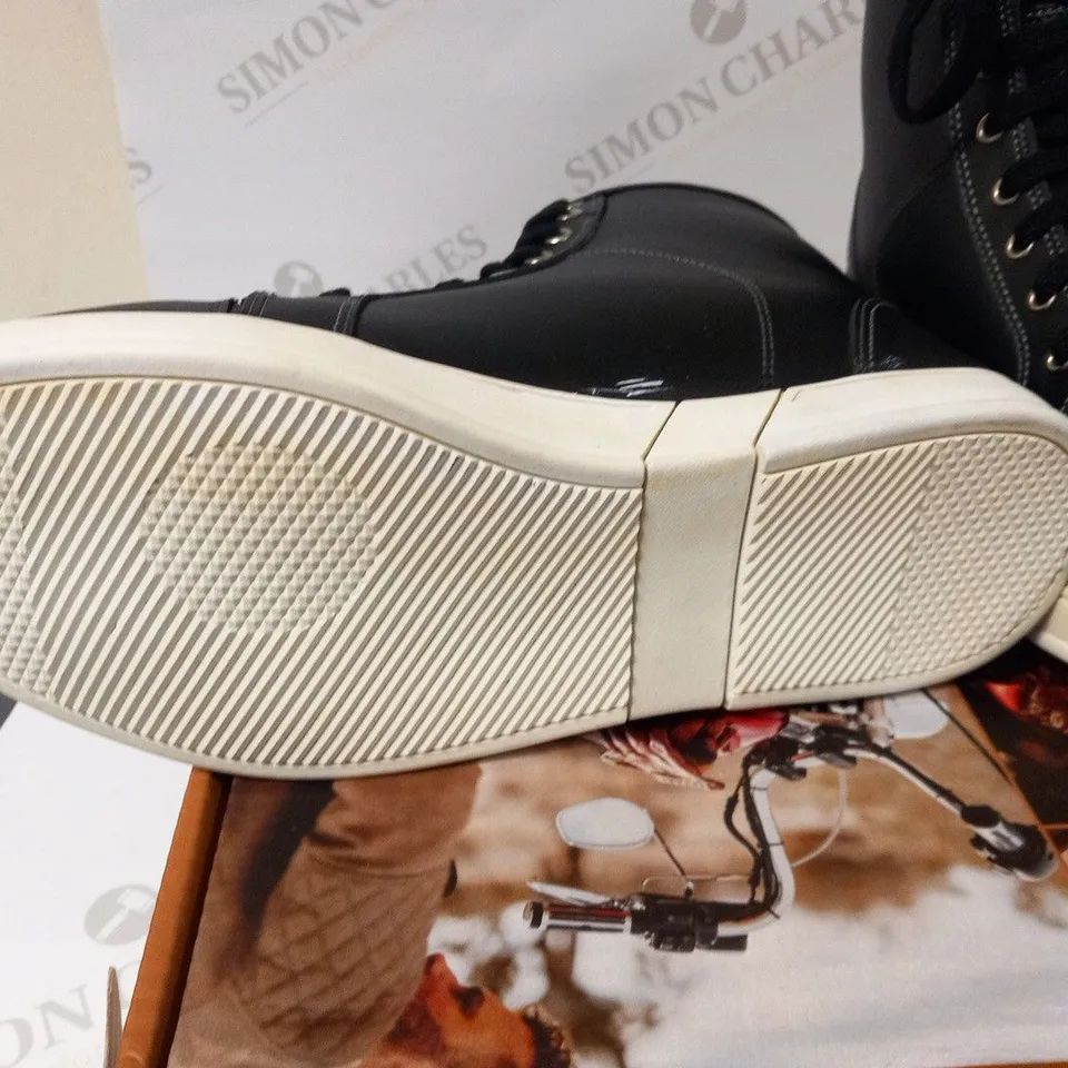 BOXED PRO FIRST MOTORBIKE WEARS SIZE 7