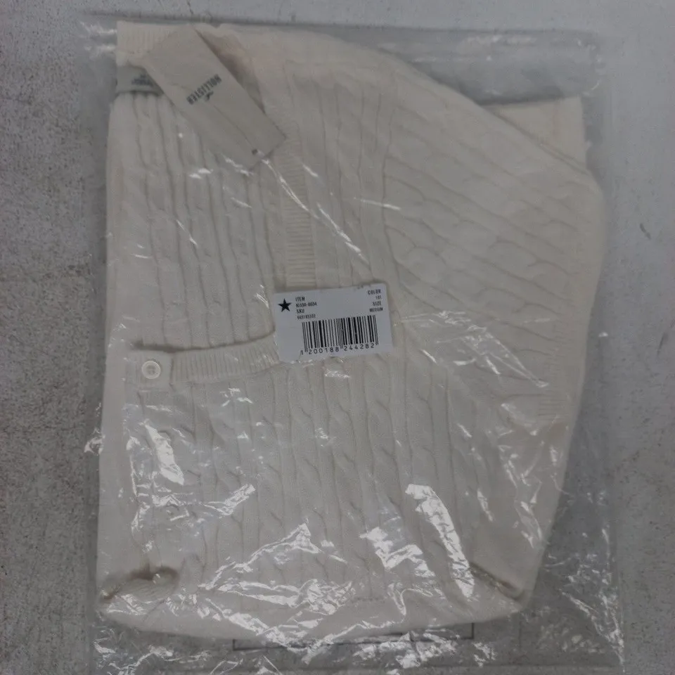 BAGGED HOLLISTER CABLE-KNIT CARDIGAN IN IVORY SIZE MEDIUM
