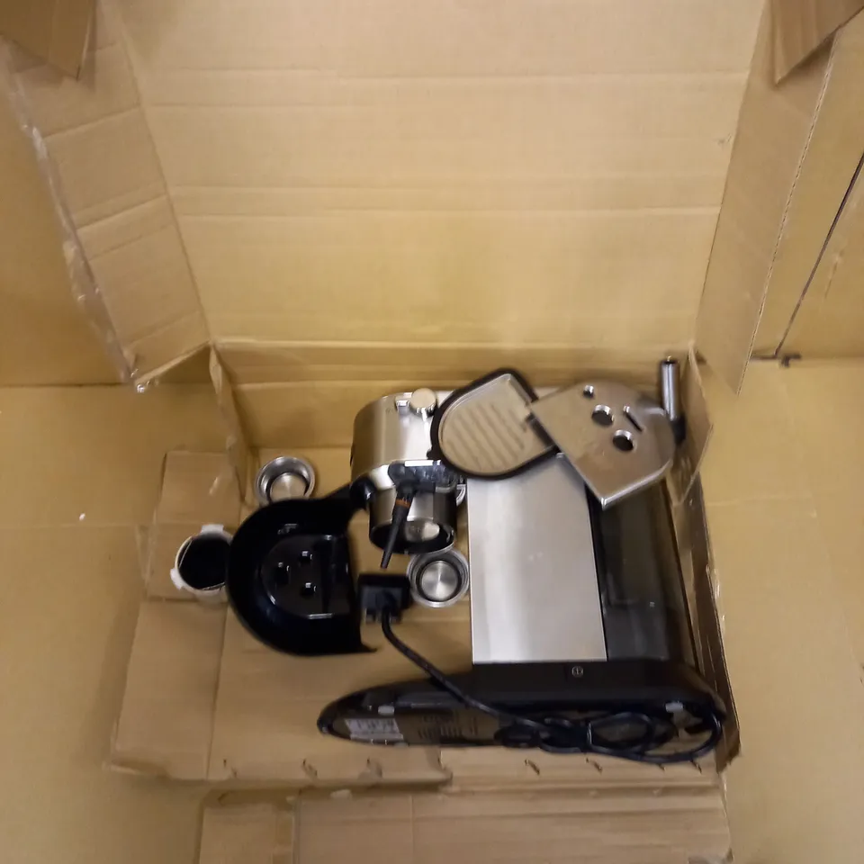 DE'LONGHI DEDICA STYLE TRADITIONAL BARISTA PUMP ESPRESSO MACHINE