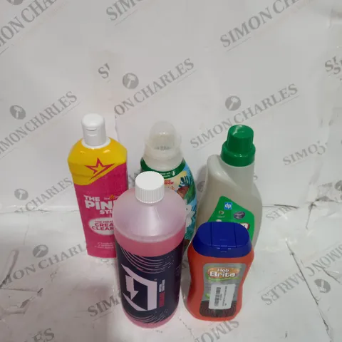 ASSORTED CLEANING PRODUCTS TO INCLUDE; CREAM CLEANER , SURF WASHER , SNOW FOAM