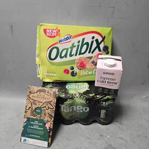 APPROXIMATELY 20 ASSORTED FOOD & DRINK ITEMS TO INCLUDE - TANGO APPLE , WEETABIX OATIBIX , GRIND ESPRESSO COLD BREW ETC