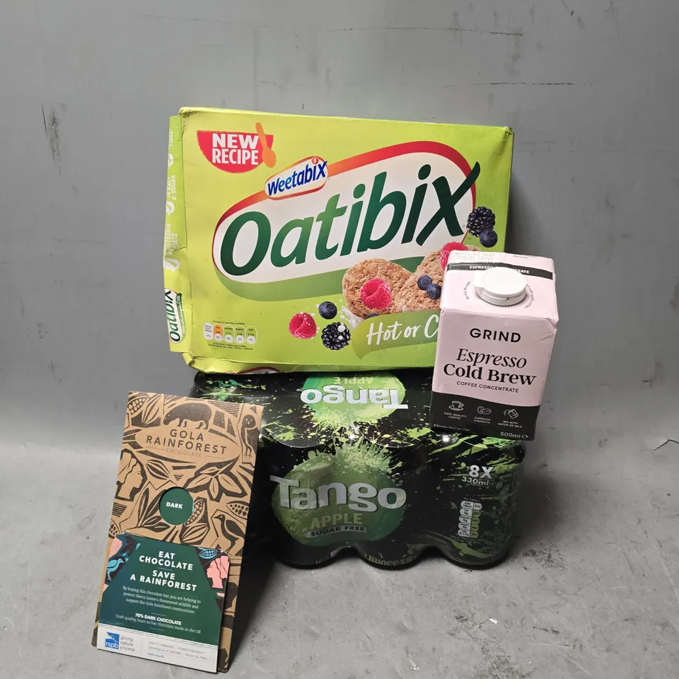 APPROXIMATELY 20 ASSORTED FOOD & DRINK ITEMS TO INCLUDE - TANGO APPLE , WEETABIX OATIBIX , GRIND ESPRESSO COLD BREW ETC