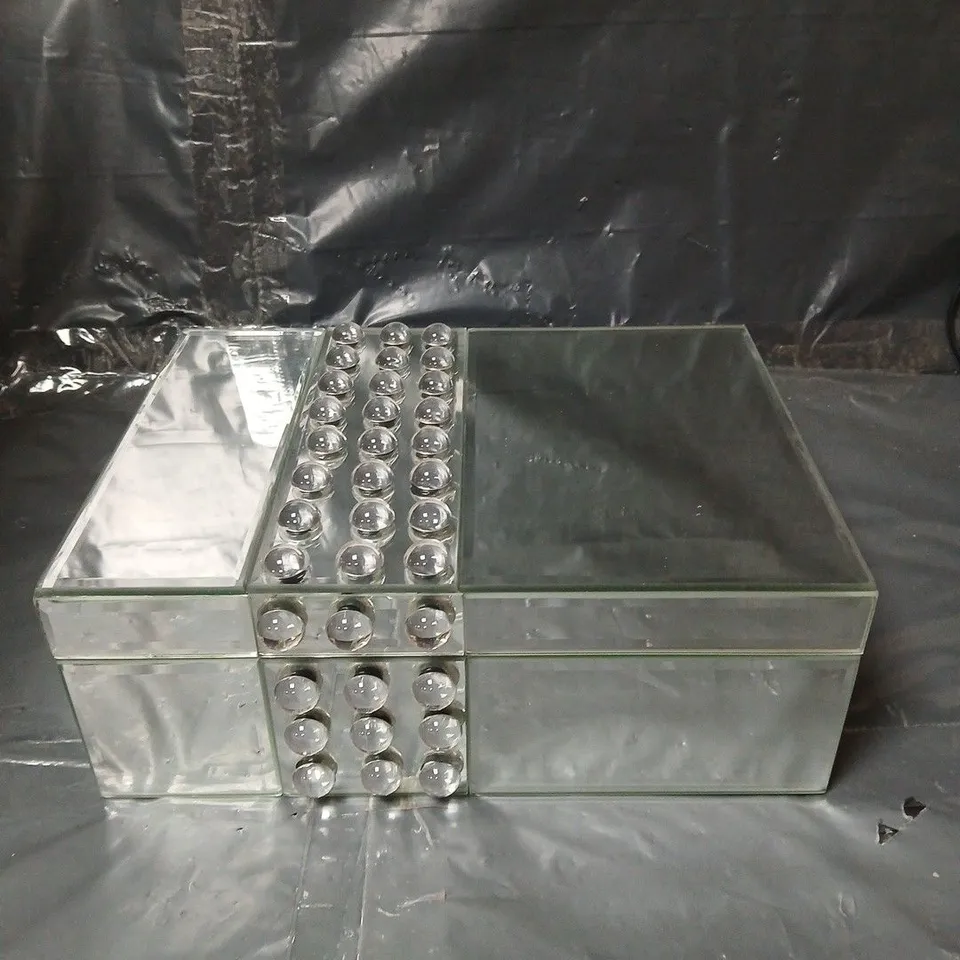 MIRRORED VENETIAN JEWELLRY BOX