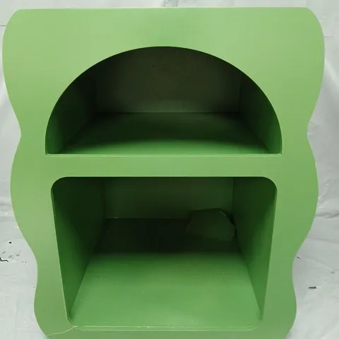 SCULPTURAL 2 TIER SHELF IN GREEN