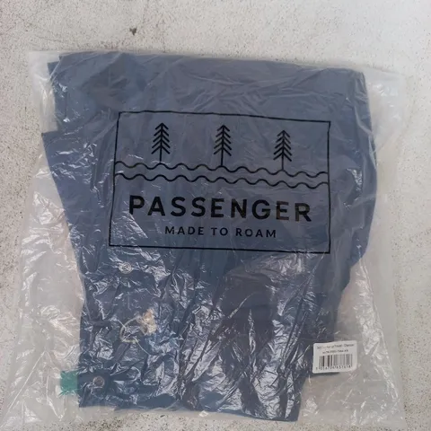 BAGGED PASSENGER 365 TRAIL ROLL UP TROUSERS IN CHARCOAL SIZE UNSPECIFED