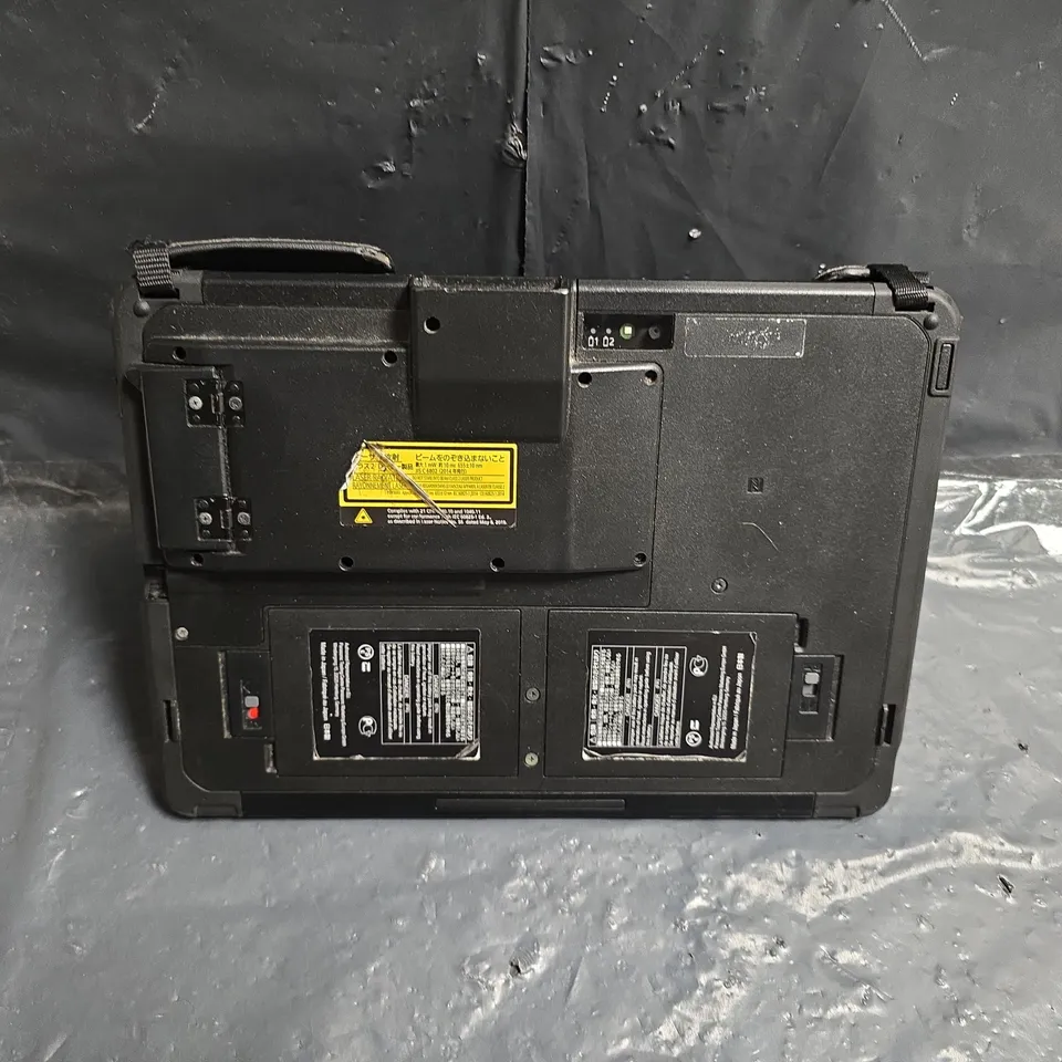 PANASONIC TOUGHBOOK FZ-A3 TABLET – RUGGED WINDOWS TABLET (CRACKED SCREEN)