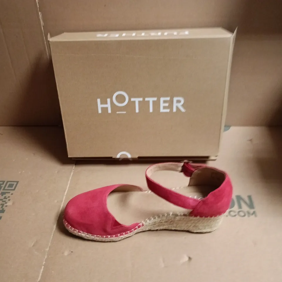 HOTTER WOMEN'S PINK ESPADRILLE SANDALS – BOXED - UK SIZE 8 