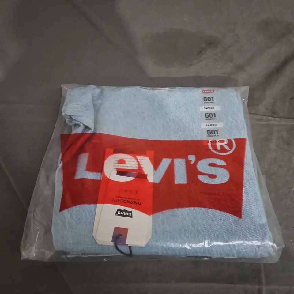 LEVI'S 501 LIGHT BLUE DENIM JEANS SIZE 34 /30