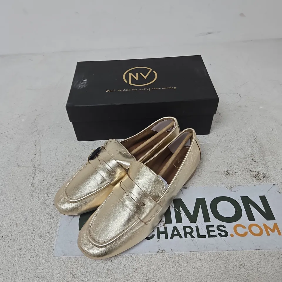 ZOIE NV GOLD LEATHER SLIP-ON LOAFERS – WOMEN'S SHOES, UK SIZE 8