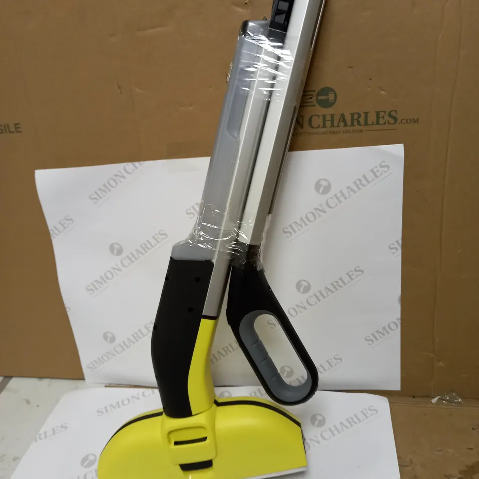KÄRCHER EWM 2 CORDLESS FLOOR CLEANER
