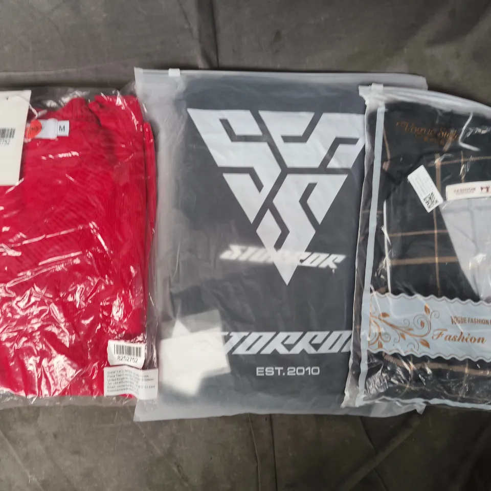 APPROXIMATELY 20 ASSORTED CLOTHING AND FASHION PRODUCTS IN VARIOUS STYLES AND SIZES - COLLECTION ONLY