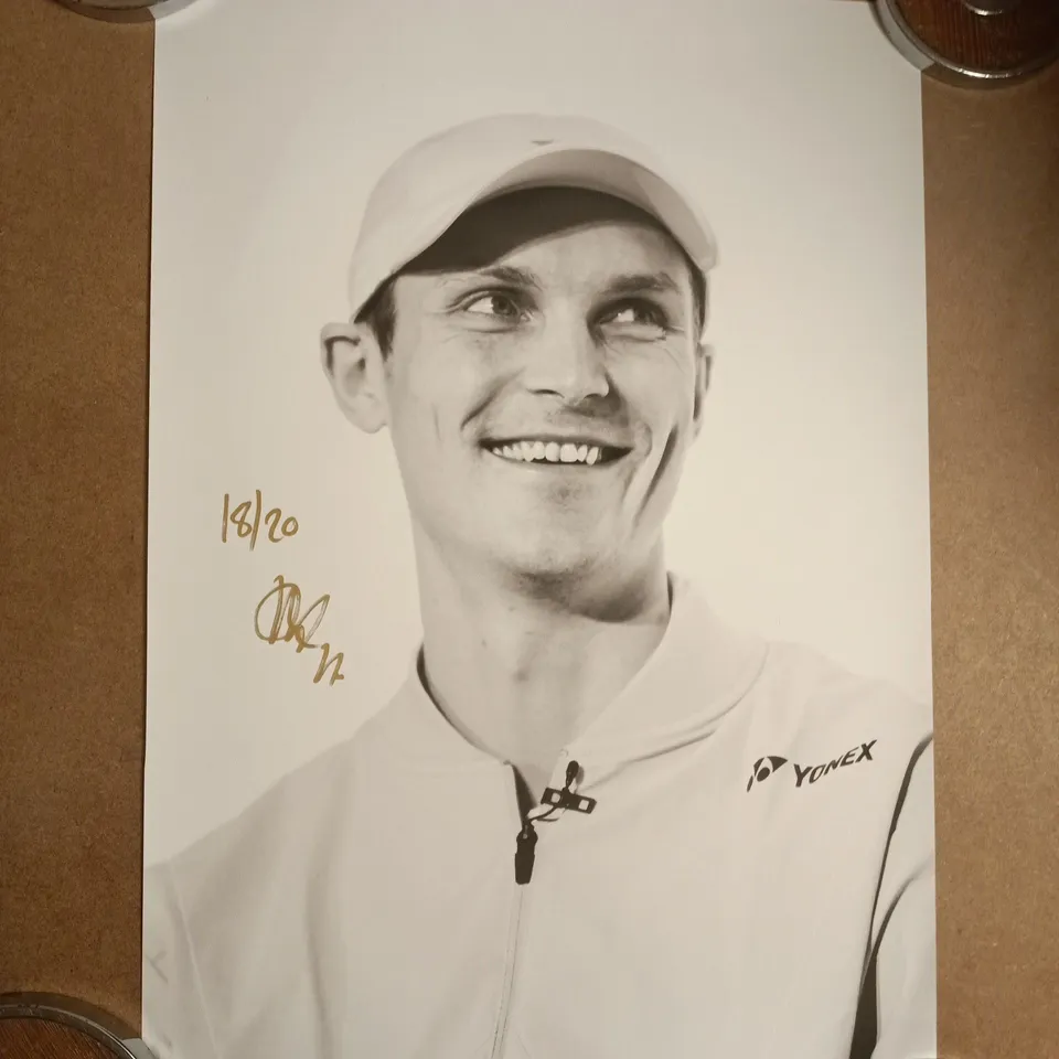 SIGNED LIMITED EDITION VIKTOR AXELSEN PRINT