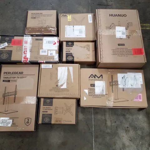 PALLET CONTAINING ASSORTED TV MOUNTS