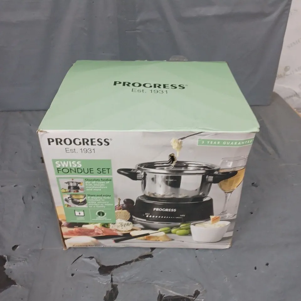 BOXED PROGRESS SWISS FONDUE SET 