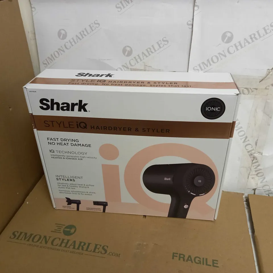 SHARK STYLE IQ IONIC HAIR DRYER & STYLER W/ ACCESSORIES HD110UKQ