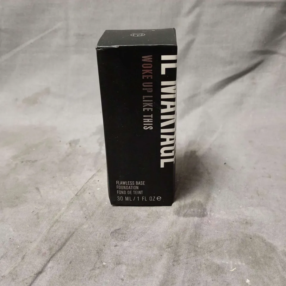 IL MAKIAGE FLAWLESS BASE FOUNDATION – 30 ML (BOXED)