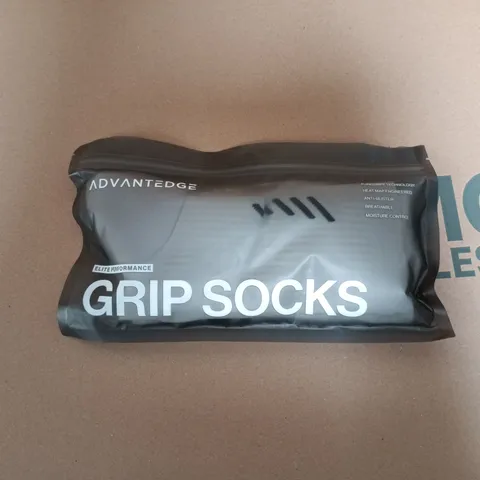 BAGGED ADVANTEDGE GRIP SOCKS IN WHITE - LARGE