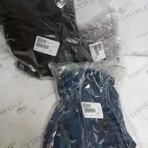 BOX OF ASSORTED CLOTHING TO INCLUDE TUNICS - SHIRTS AND COATS