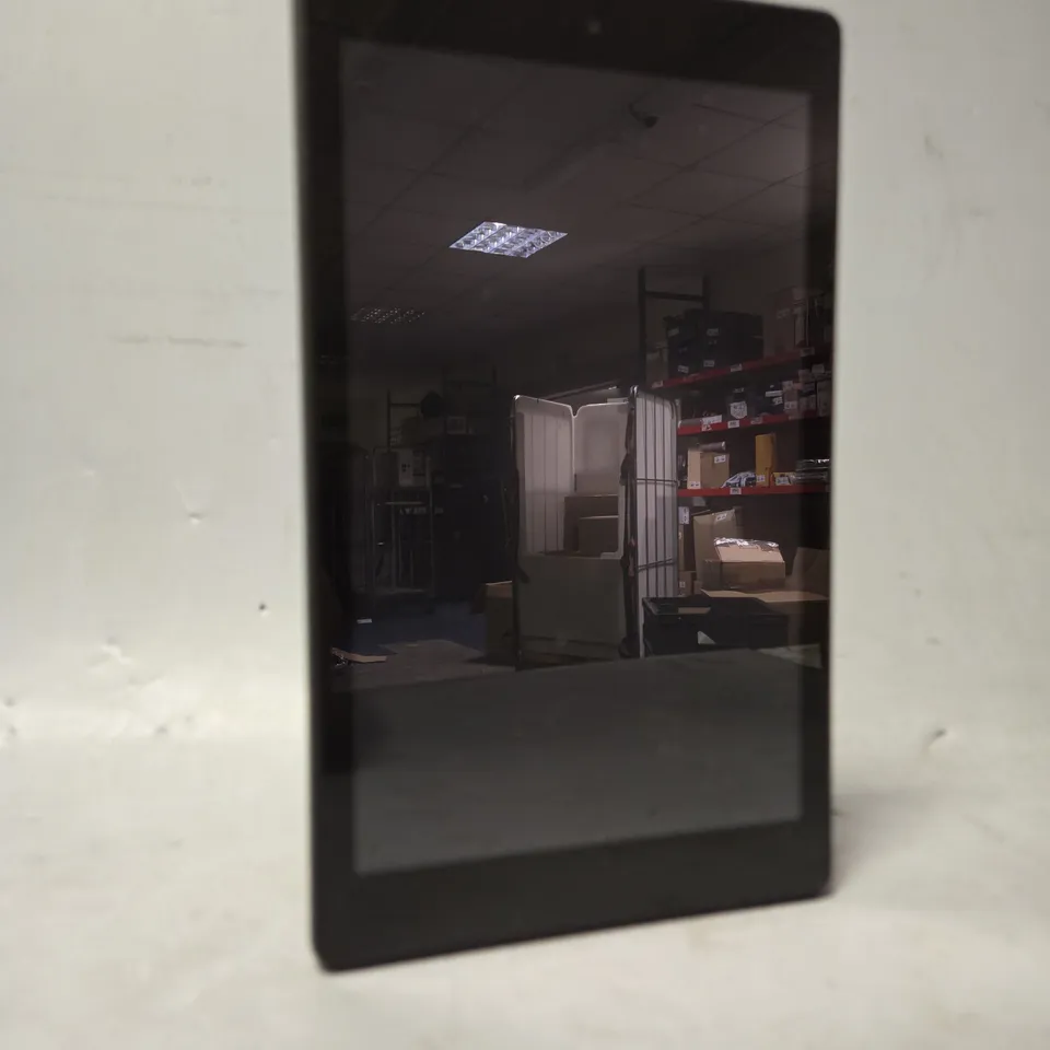 AMAZON KINDLE FIRE TABLET HD 8