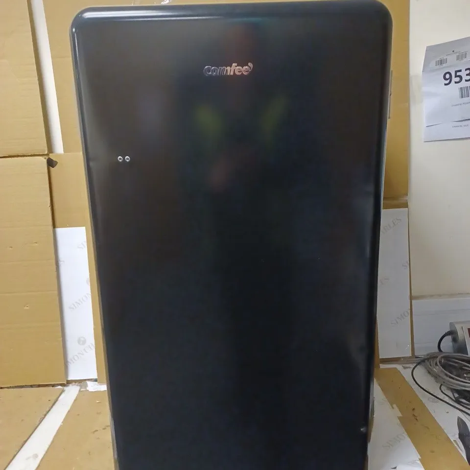 COMFEE' RETRO SOLO 93 L UNDER COUNTER FRIDGE (COLLECTION ONLY)