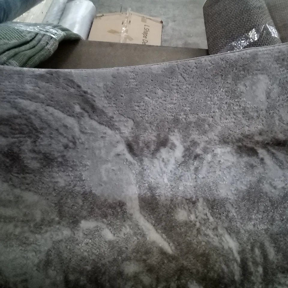 GIANETTA SERENITY STONE RUG SIZE UNSPECIFIED