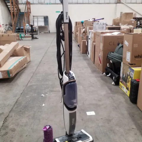 SHARK STEAMPICKUP HARD FLOOR CLEANER SD2		