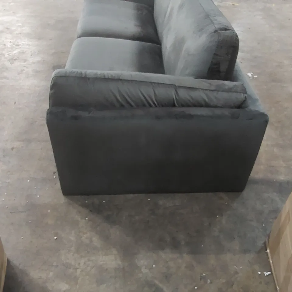 QUALITY DESIGNER 3 SEATER VELVET UPHOLSTERED SOFA