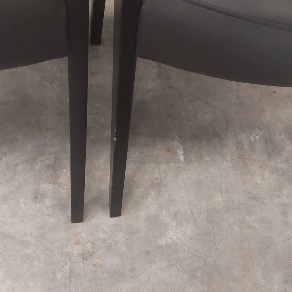 PAIR OF DANETTI ENZO BLACK LEATHER DINING CHAIRS